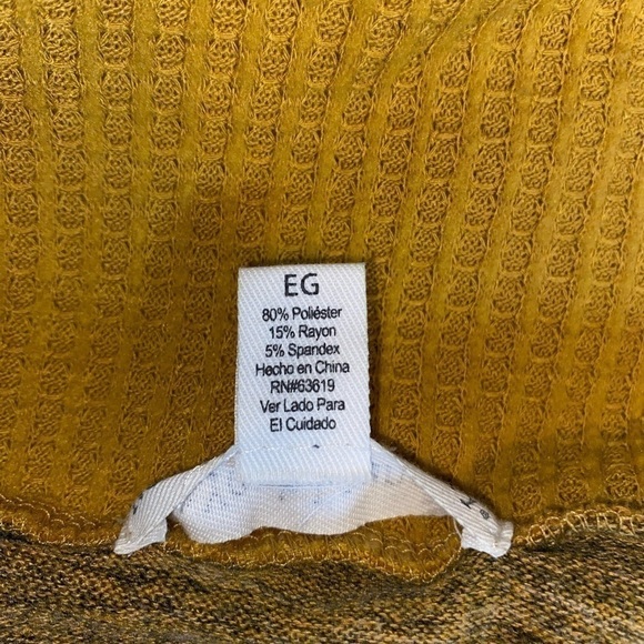 New York Laundry GUC XL Cowl Neck Button Detail Darker Mustard Yellow Sweater - Picture 13 of 14